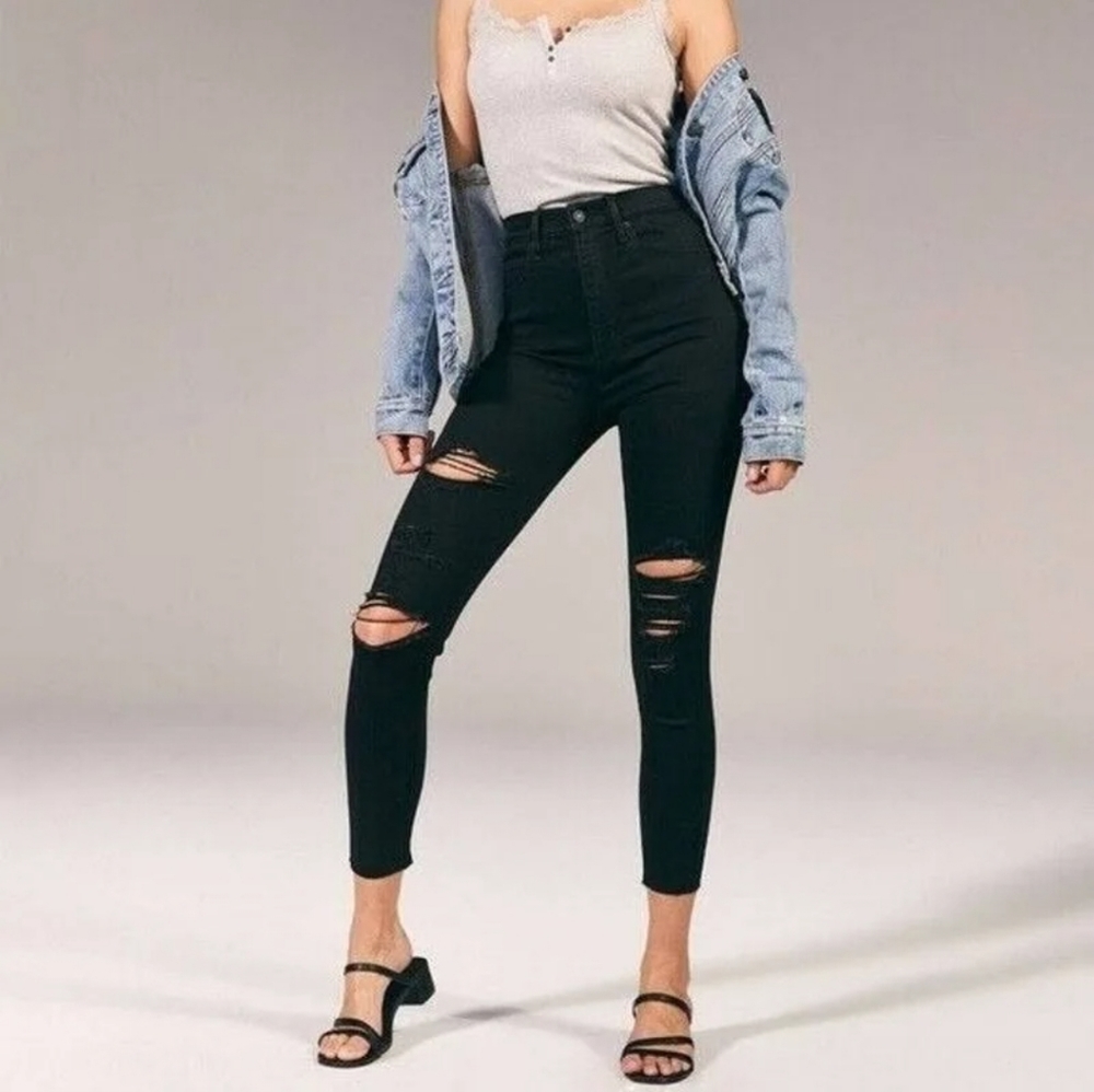 Abercrombie and Fitch Black Distressed High Rise Super Skinny Jeans - 26P